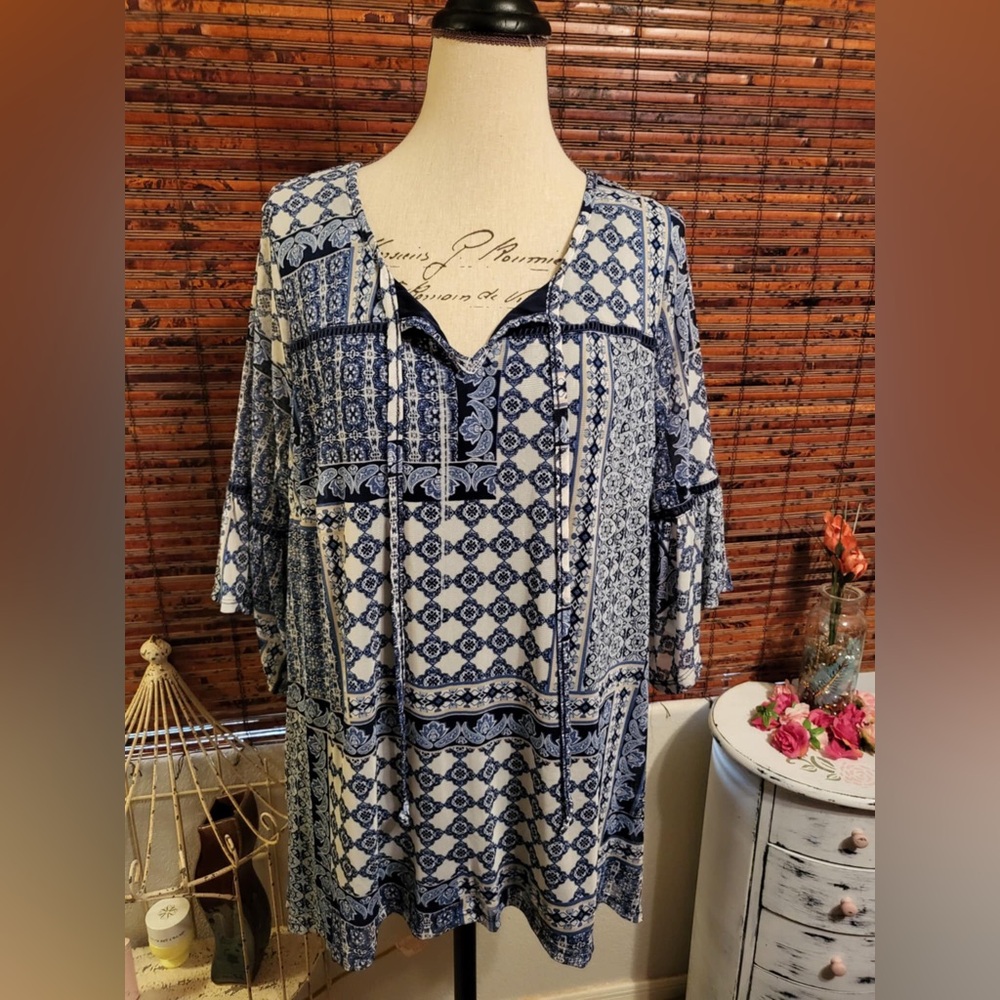 Sara Michelle Blue 3/4 Sleeve Tie Front Tunic
